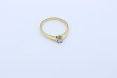 Zarter Solitär Ring aus 585 / 14K Gelbgold mit ein Diamant 0,14 ct. | Gr. 53
