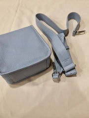CHI CHI FAN Hamburg Carry Bag S Umhängetasche Babyblau Wie Neu