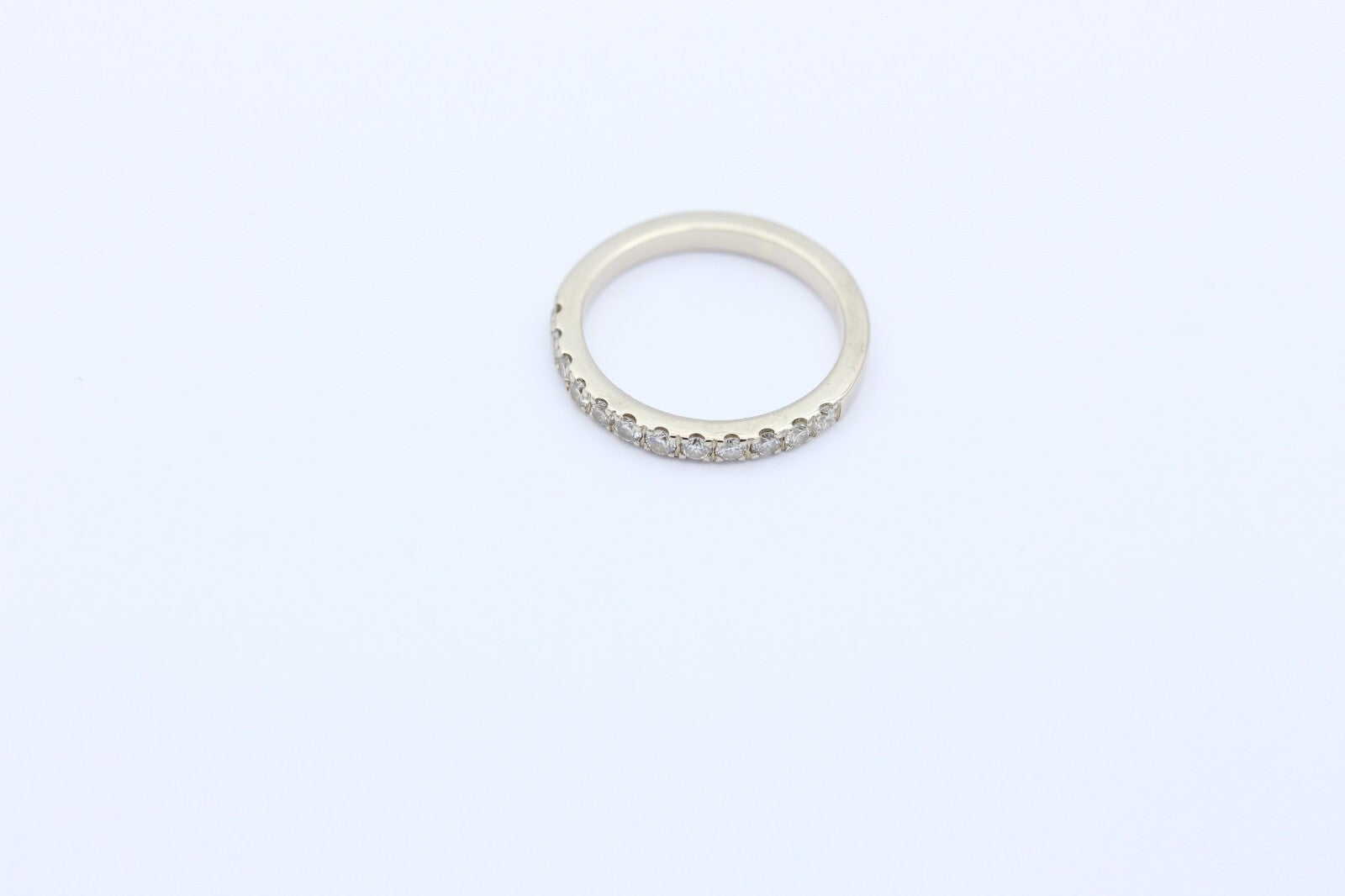 Zarter Diamant Damen Ring Halb Memory aus 585 / 14K Weißgold mit 12 Brillanten