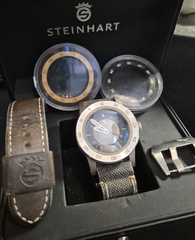 Steinhart Apollon Automatik Uhr Titangehäuse 45mm mit Etui & Zubehör