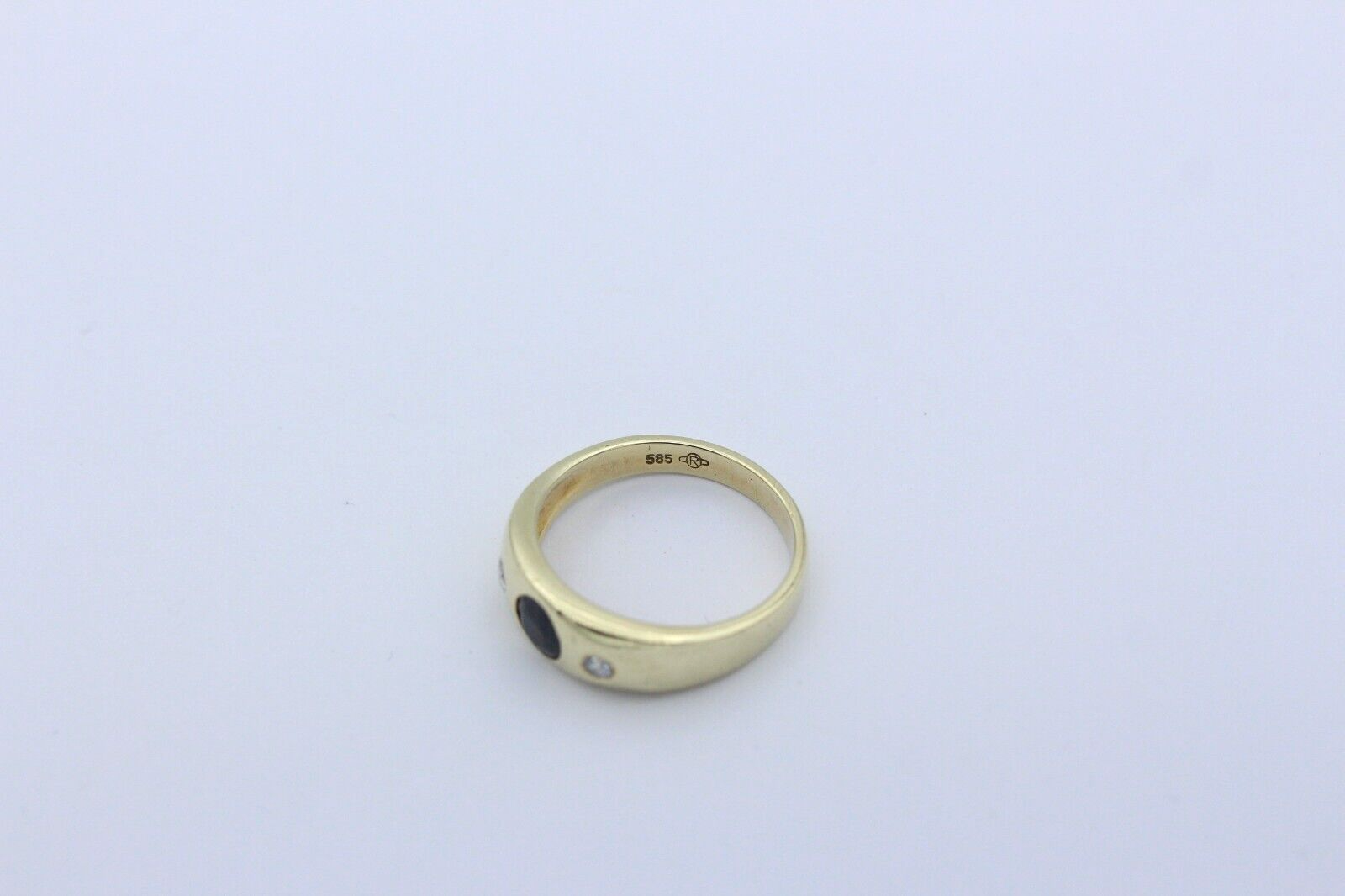 Schöner Gold Ring aus 585 / 14K Gelbgold mit ein Saphir & Diamanten | Gr. 53