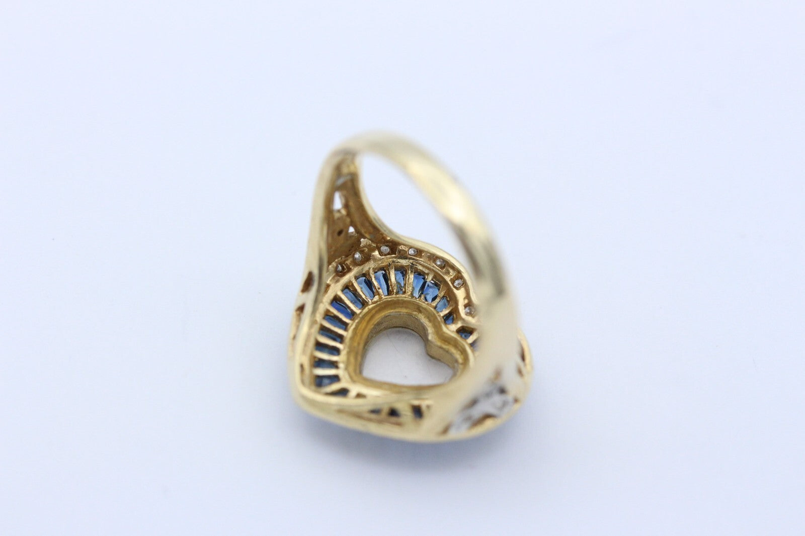 Schöner Damen Herz Ring aus 585 / 14K Gelbgold mit Saphir & Diamanten