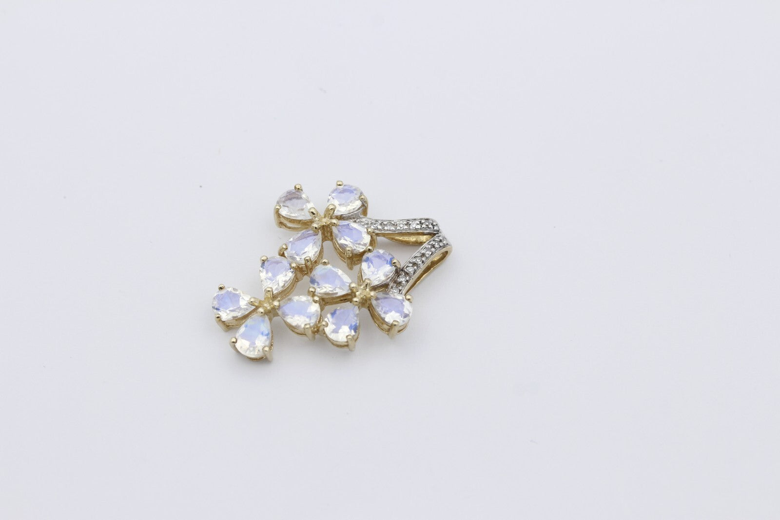 Außergewöhnlicher Juwelen Anhänger aus 375 / 9k Gelbgold mit Quarz & Diamanten