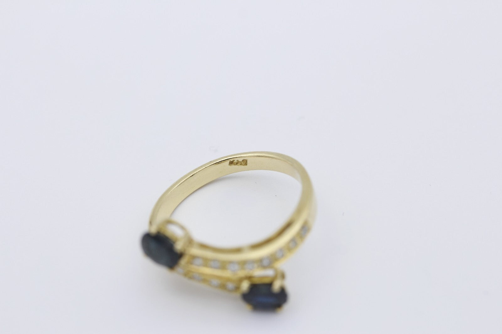 Wunderschöner Damen Ring aus 750er Gelbgold mit Saphir&Diamanten