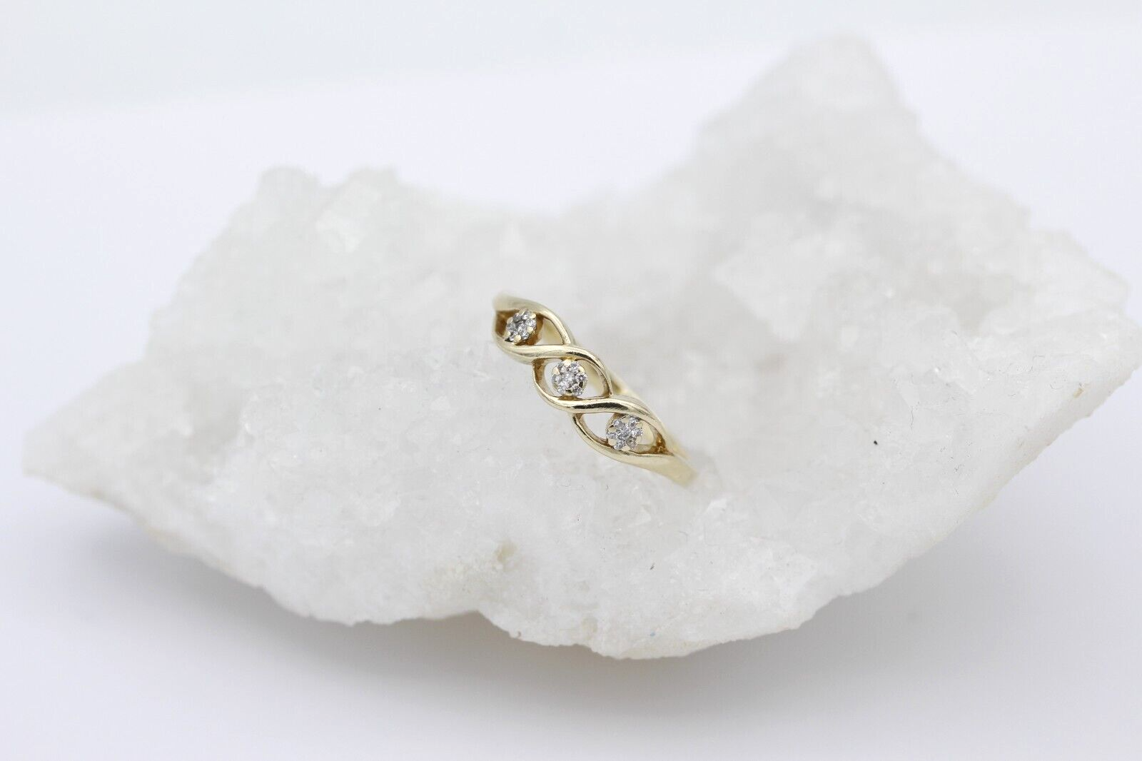 Zarter Damen Ring aus 585er Gelbgold mit Diamanten | Gr. 54