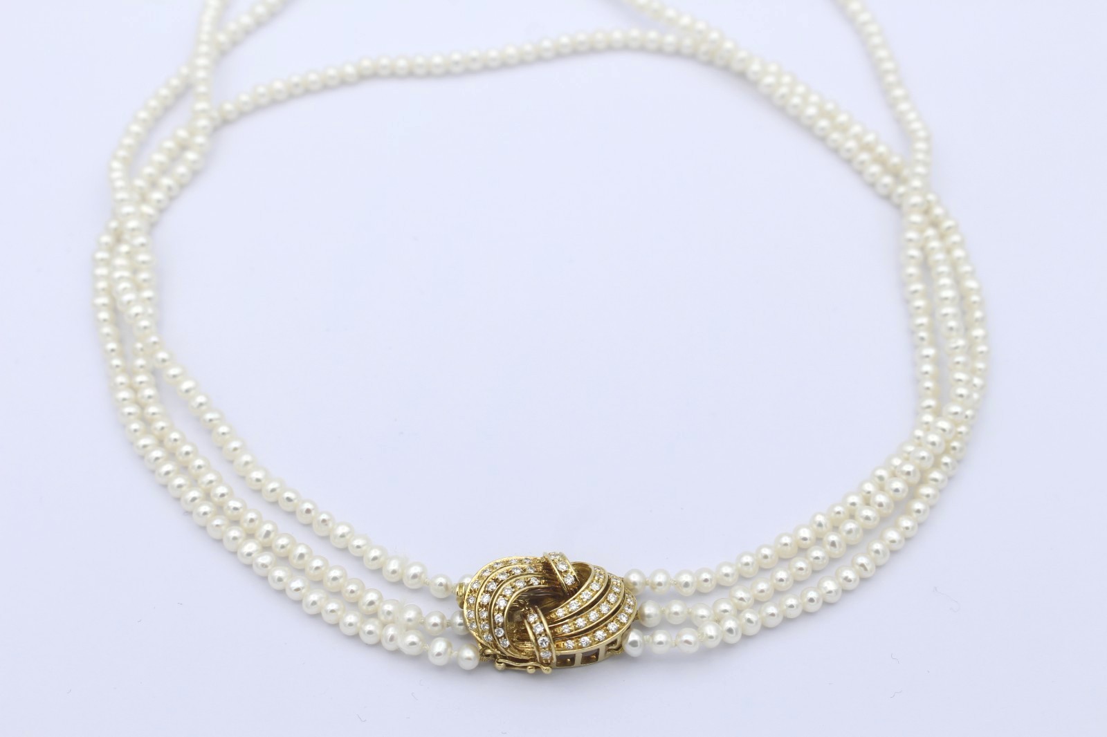 Edles Perlen Halskette Collier 3-reihig 750er / 18K Gold Schließe & Brillanten