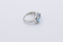 Wunderschöner Juwelen Ring aus 925 Sterlingsilber mit ein Aquamarin & Zirkonia