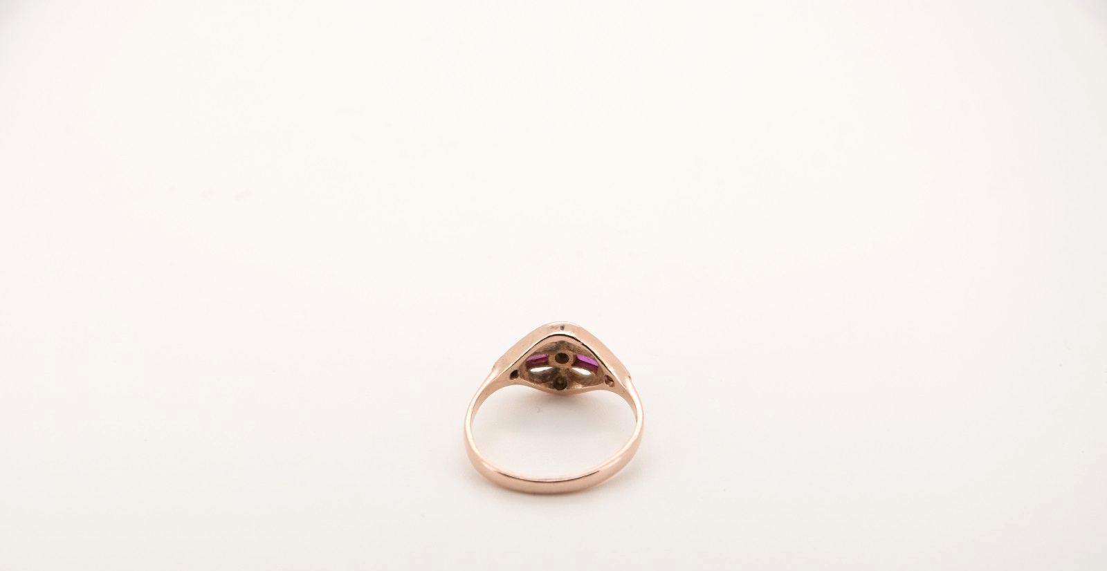 Antiker Juwelier-Ring Damen 14k (585) Rotgold mit Brillant, Diamanten & Rubinen