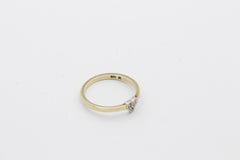 Schöner Ring Herzform aus 585er Gelbgold mit Diamanten Gr. 56
