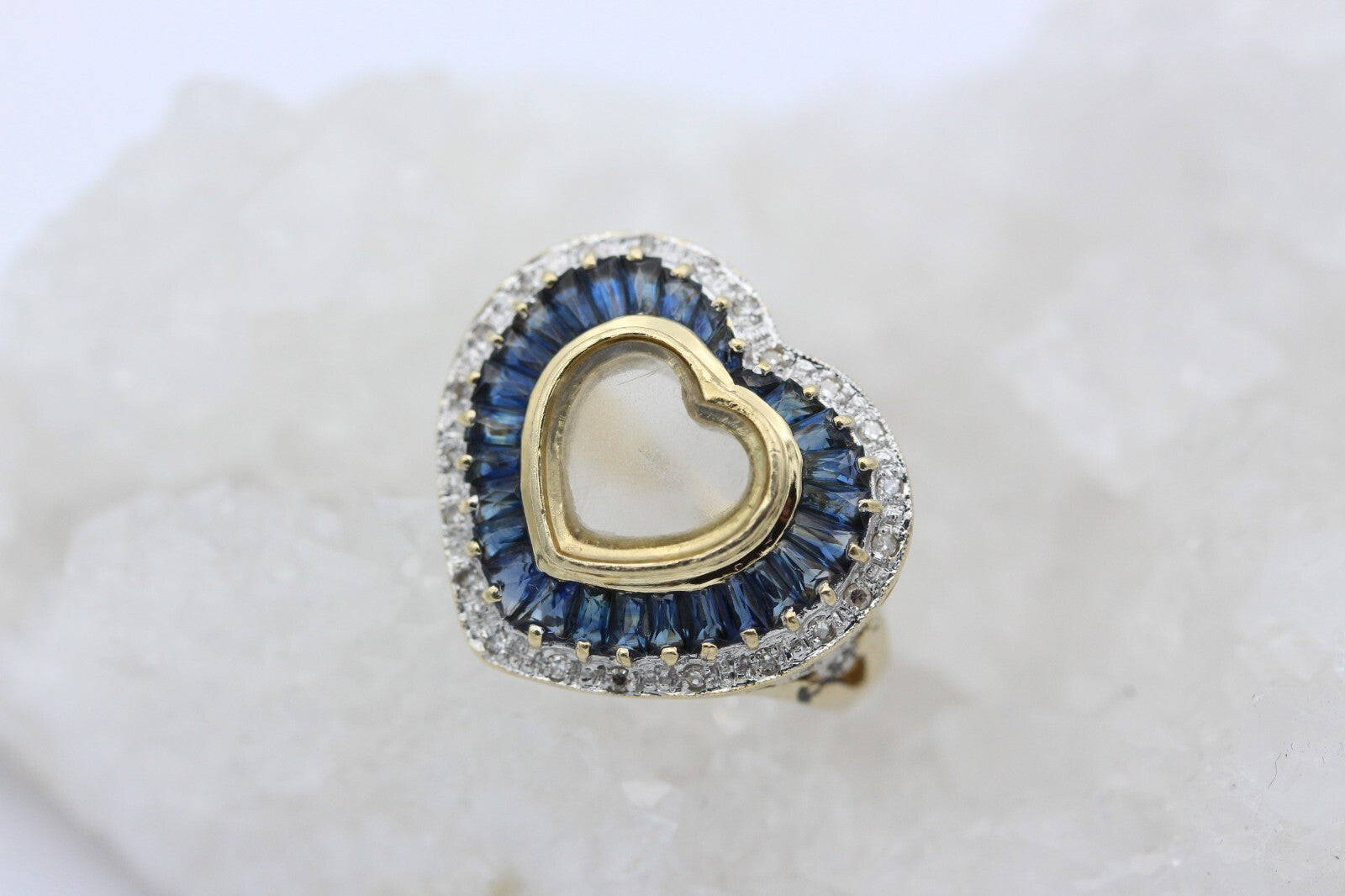 Schöner Damen Herz Ring aus 585 / 14K Gelbgold mit Saphir & Diamanten