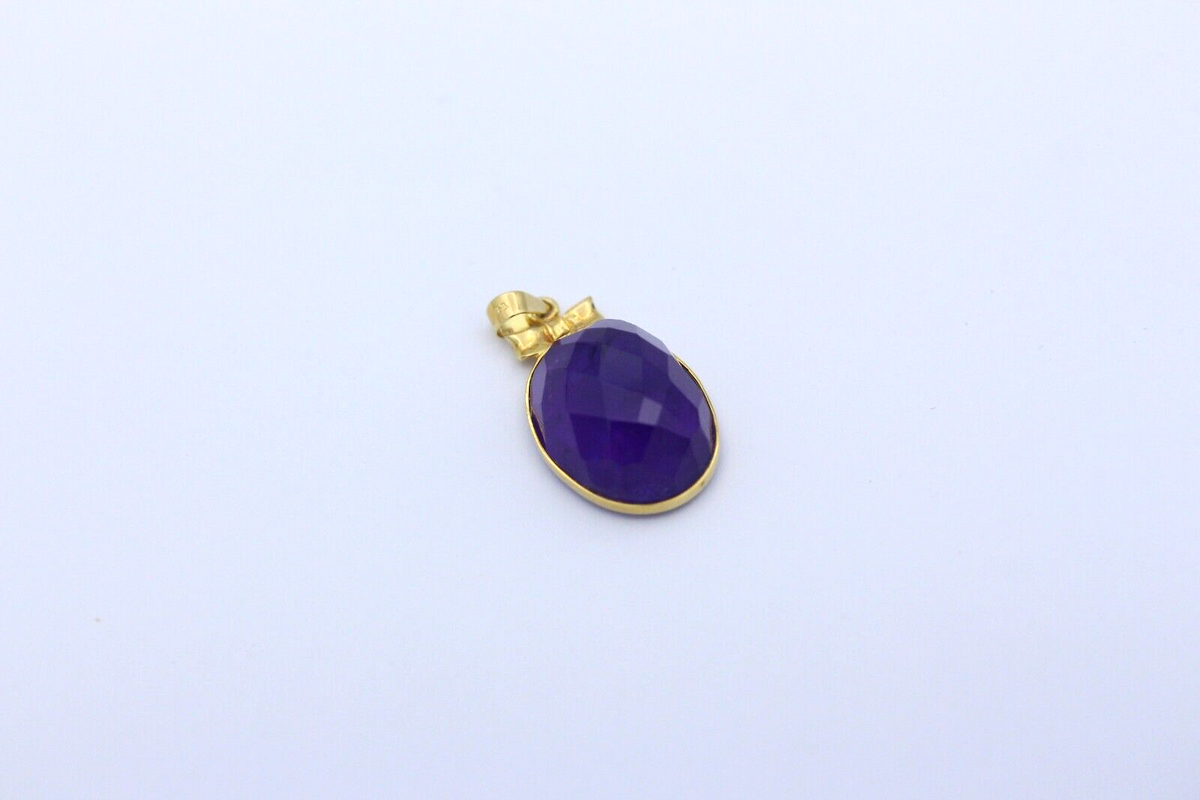 Schöner Anhänger aus 585 / 14K Gelbgold mit ein Amethyst