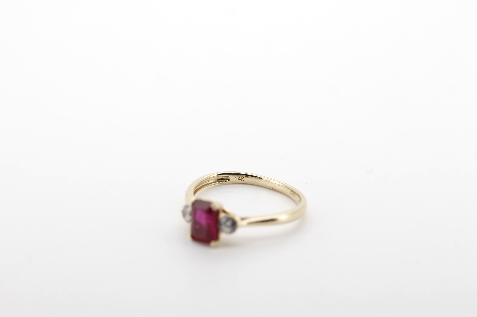 Eleganter 14K 585 Damen Goldring mit Rubin & Zirkonia Gr. 54