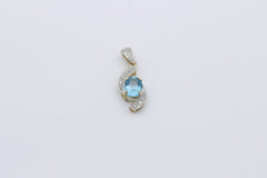 Außergewöhnlicher Juwelen Anhänger 375 / 9k Gelbgold mit ein Edelstein&Diamanten