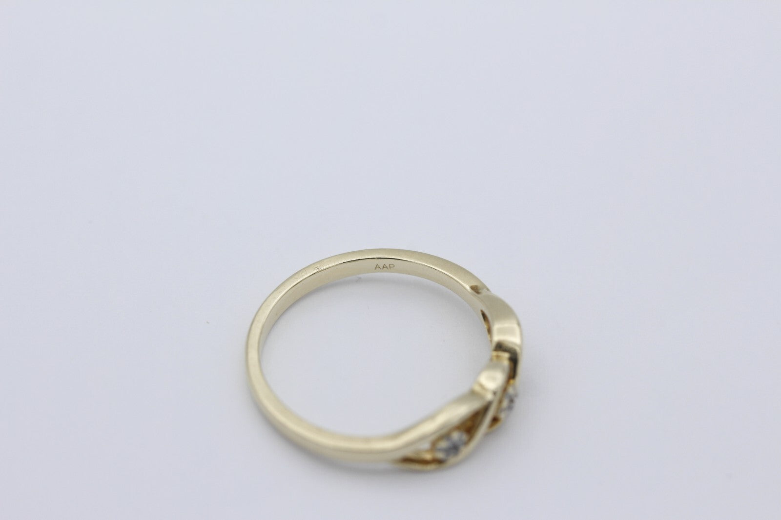 Zarter Damen Ring aus 585er Gelbgold mit Diamanten | Gr. 54