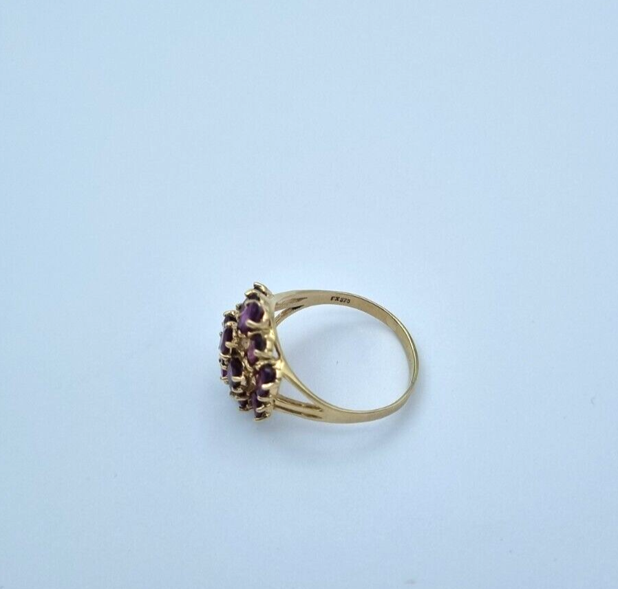 Wunderschöner Damen Ring aus 375er Gelbgold mit Amethyste