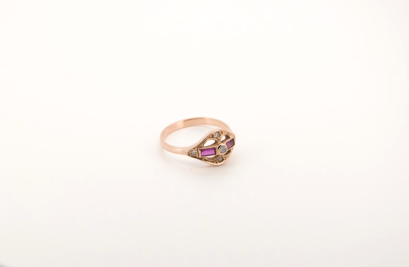Antiker Juwelier-Ring Damen 14k (585) Rotgold mit Brillant, Diamanten & Rubinen