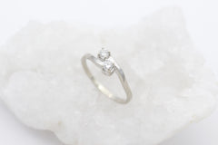 Damen Weißgold Ring aus 585 / 14k Gold mit 2 Brillanten | Gr. 59