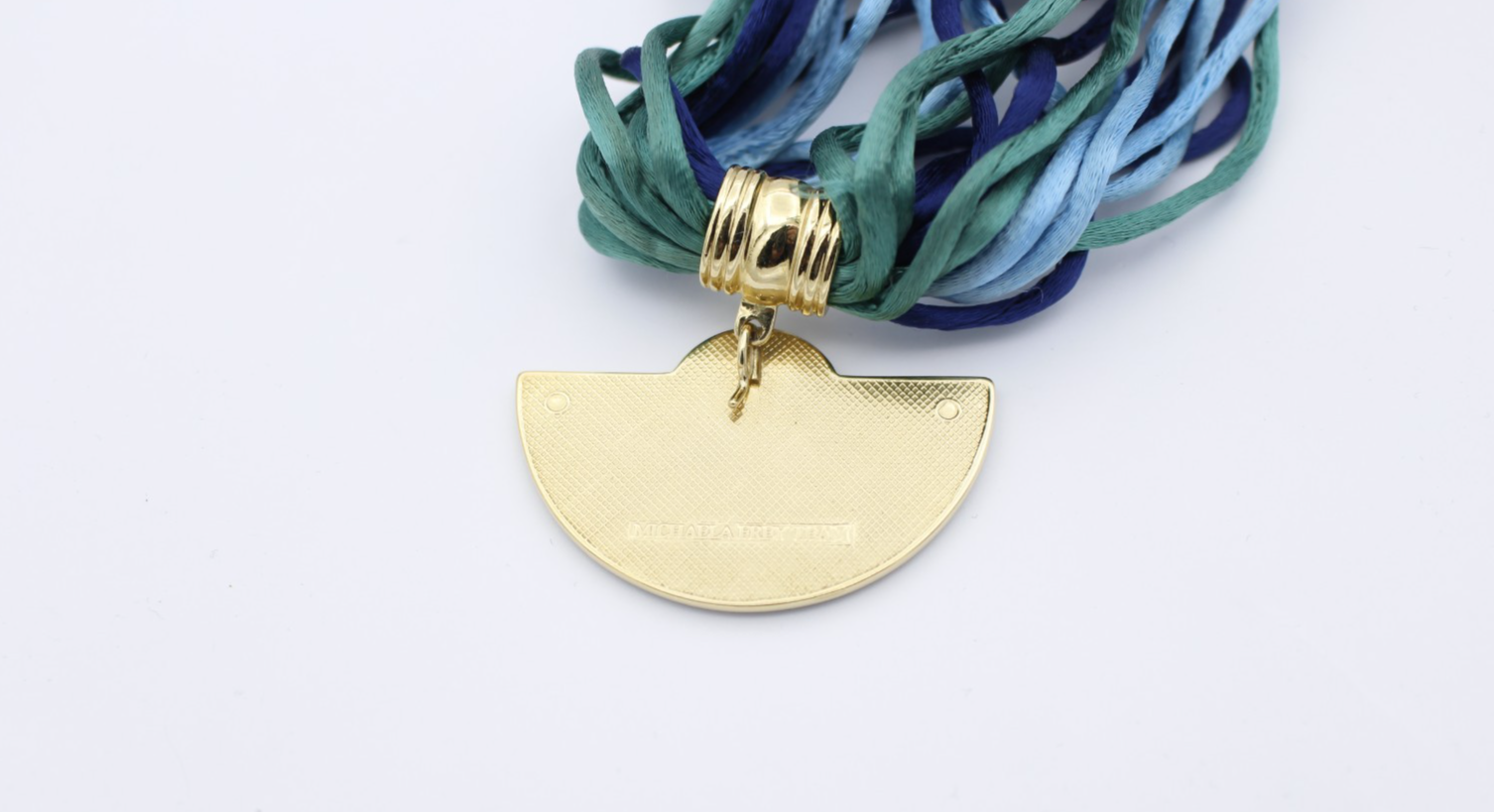 MICHAELA FREY TEAM Kette Collier | Großer Emaille Anhänger Vogel | Seidenkette