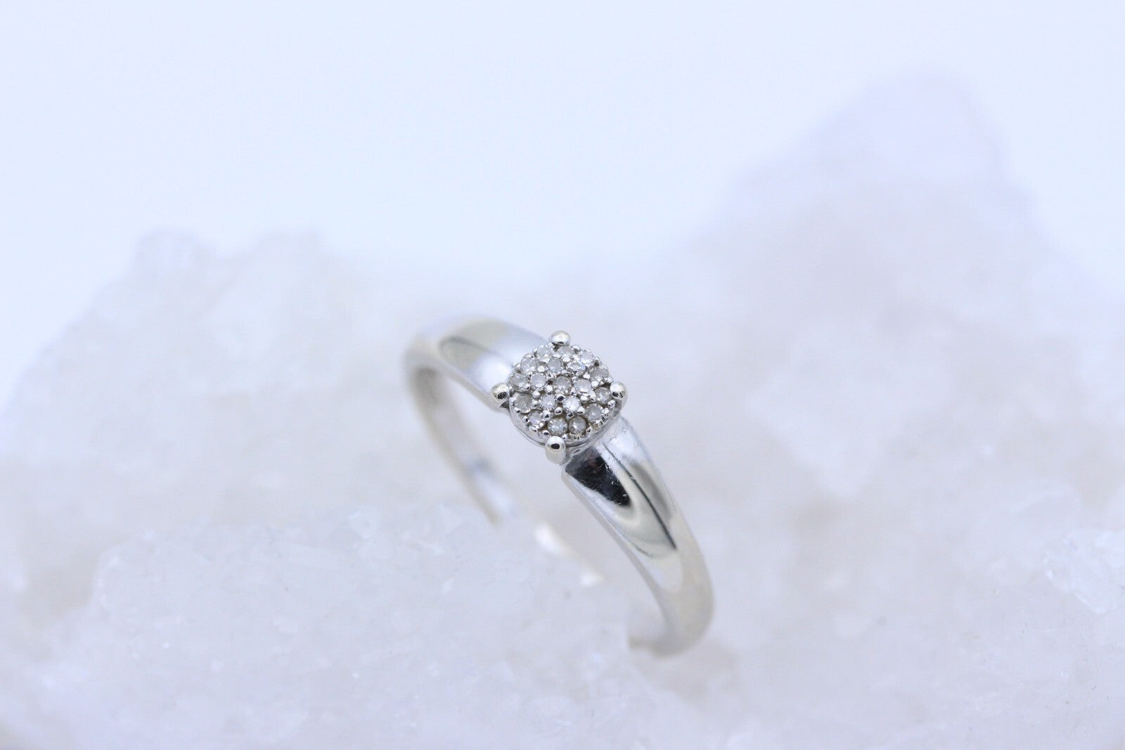 Schöner Damen Ring aus 585 / 14k Weißgold mit Brillanten ca. 0,10 ct. | Gr. 63