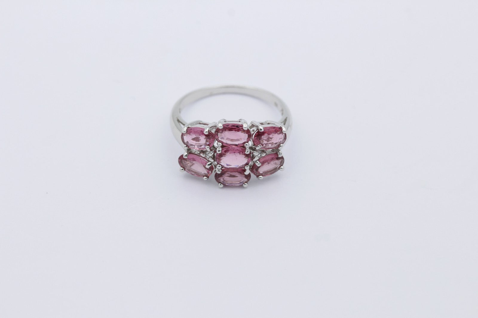 Schöner Damen Ring aus 375/9k Weißgold mit echte Edelsteine & Diamanten