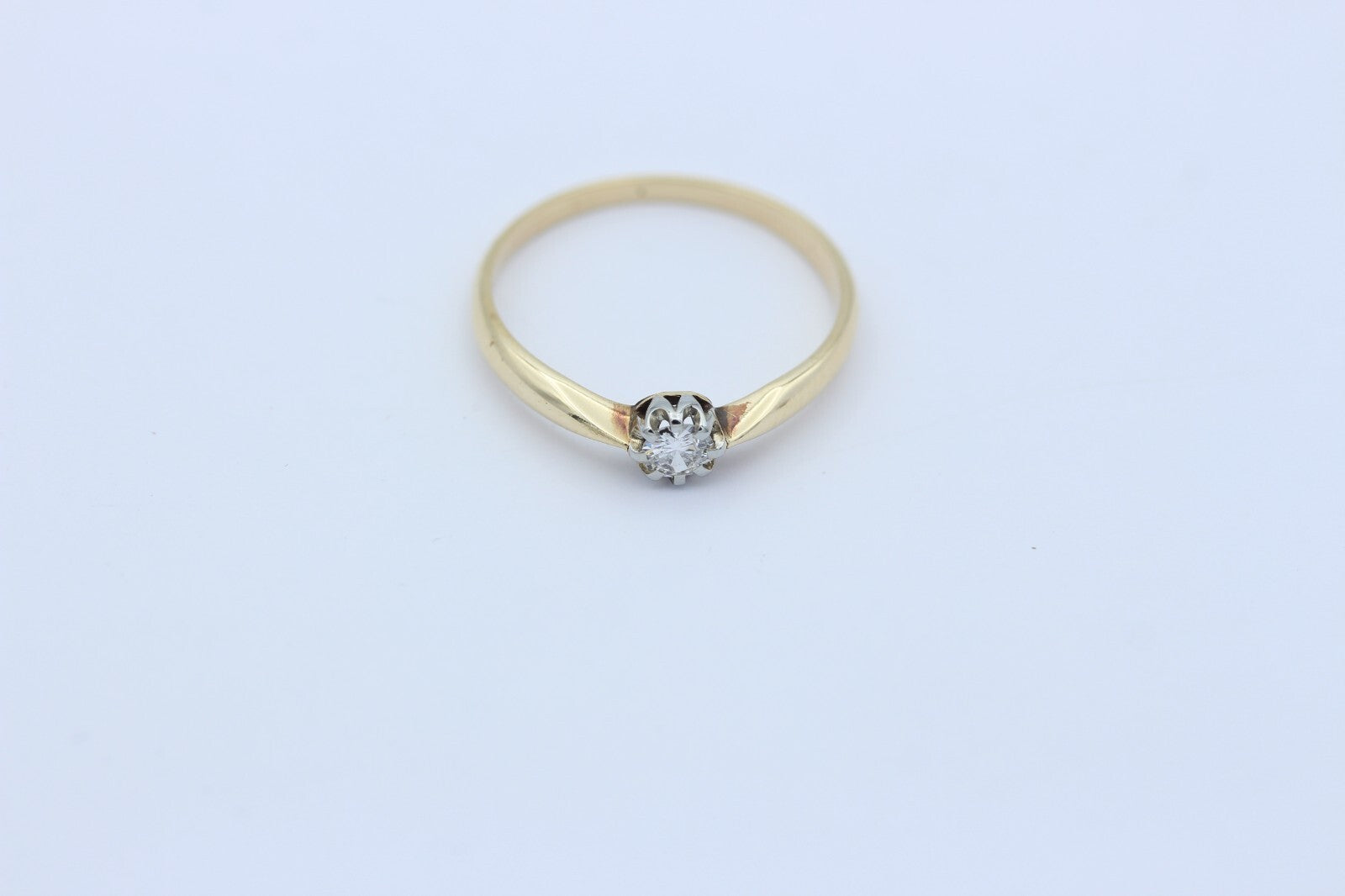 Schöner Solitär Damen Ring aus 585 / 14k Gelbgold mit ein Brillant ca. 0,20 ct.
