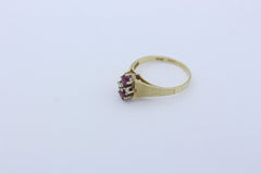 Zarter Damen Gold Ring aus 585 / 14k Gelbgold mit Rubin & Diamanten | Gr. 58