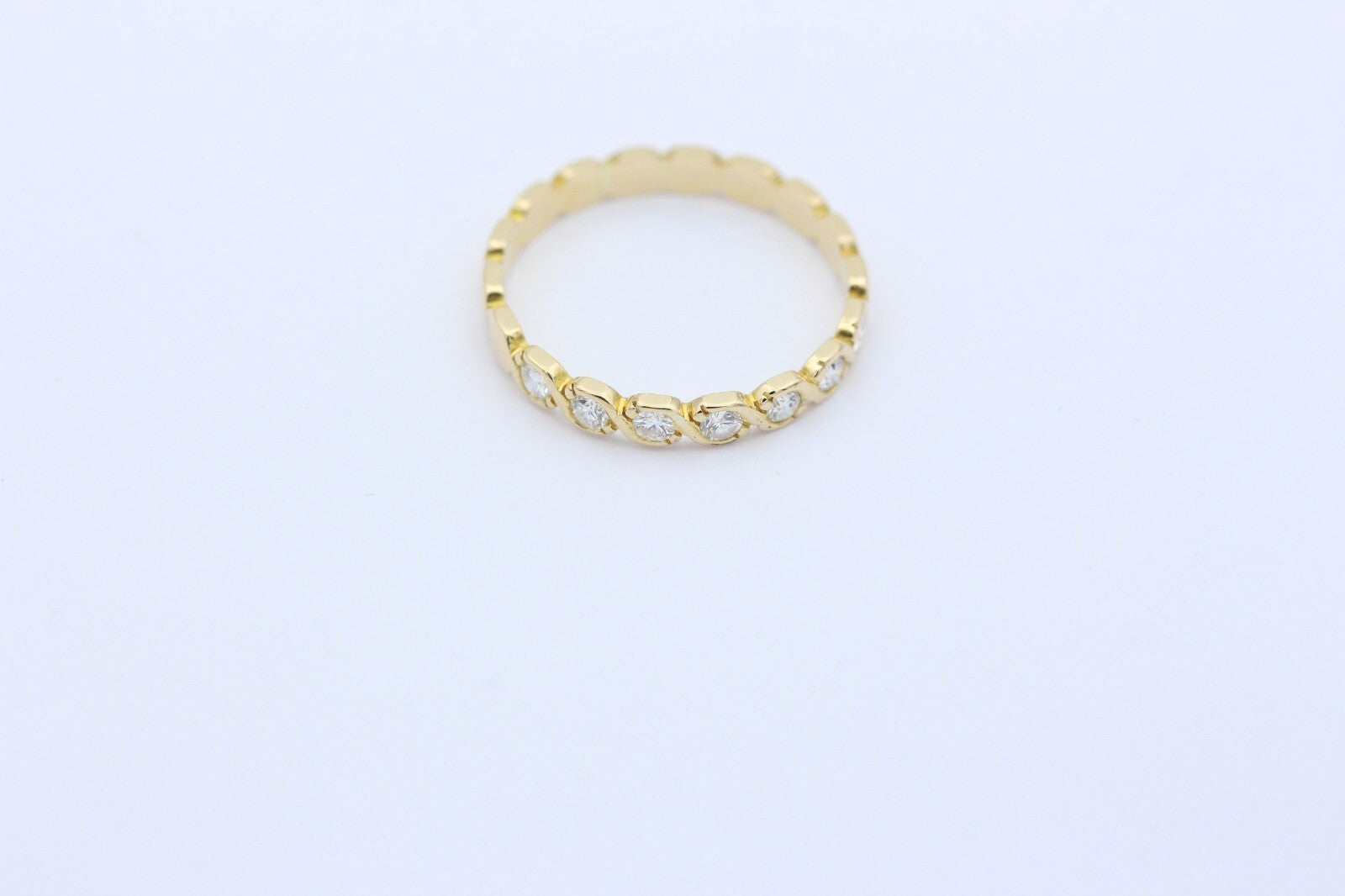 Wunderschöner Damen Ring Halb Memory aus 750 / 18K Gelbgold mit Brillanten