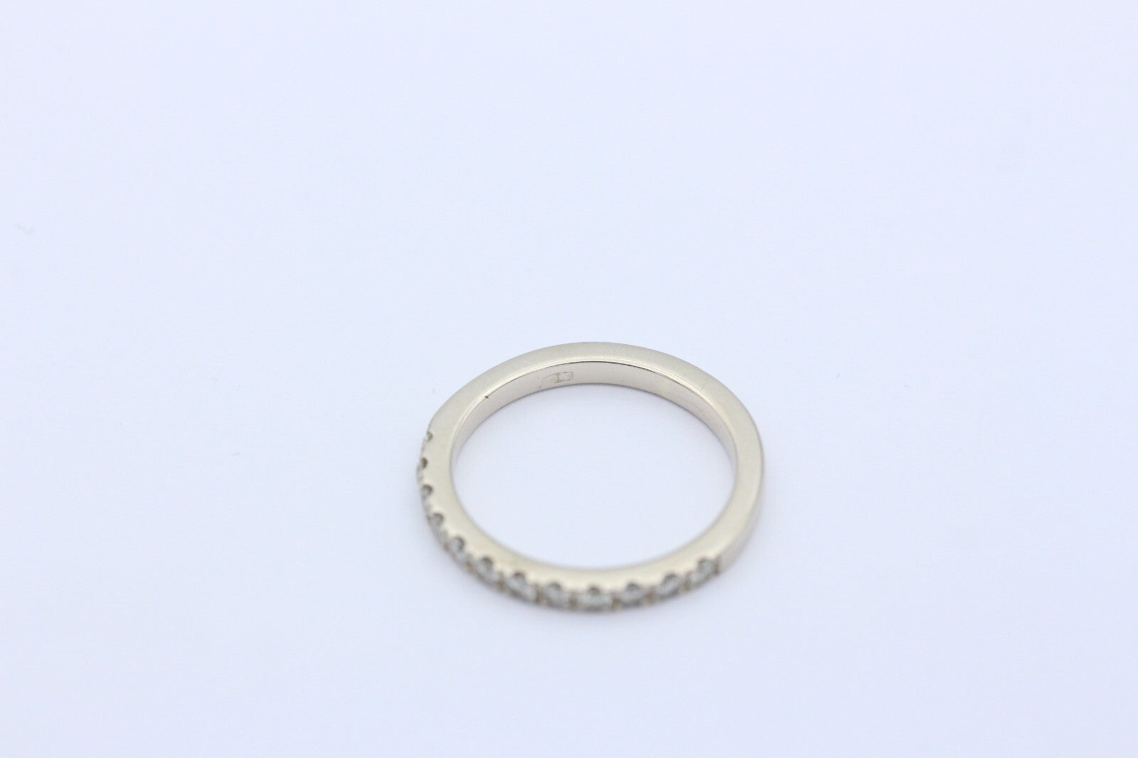 Zarter Diamant Damen Ring Halb Memory aus 585 / 14K Weißgold mit 12 Brillanten