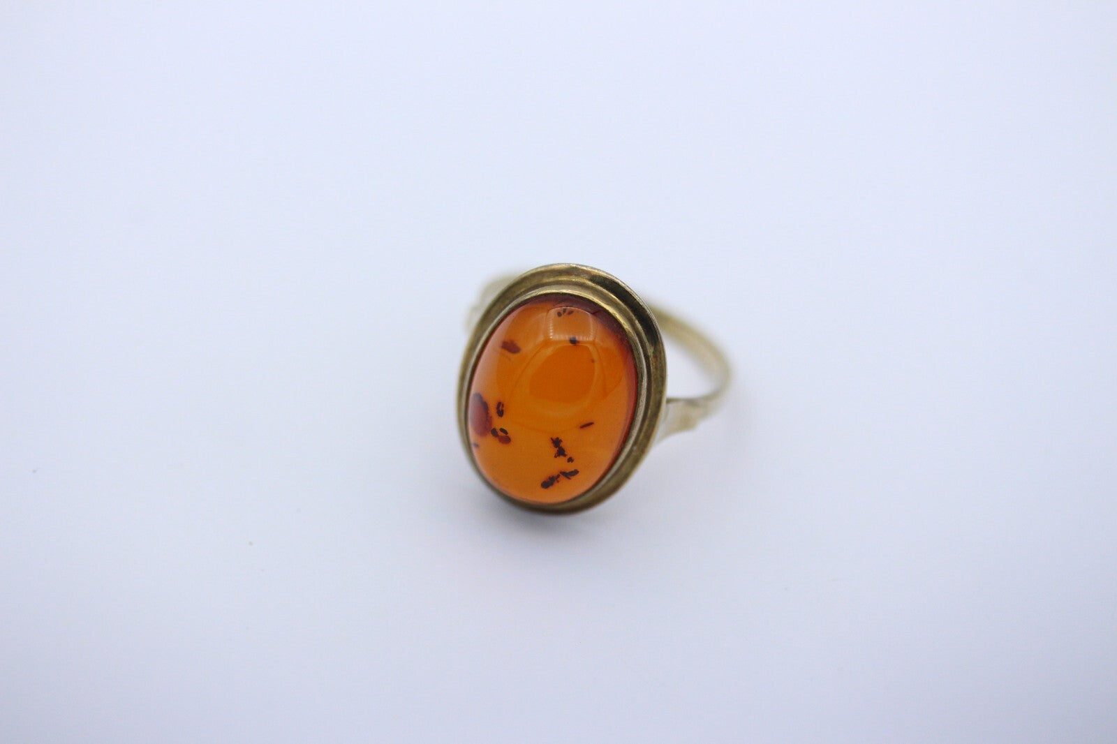 Antiker Unisex Gold Ring aus 333 / 8k Gelbgold mit ein Bernstein | Gr. 56