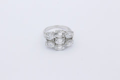 Wunderschöner Damen Ring aus 375/9k Weißgold mit echte Edelsteine & Diamanten